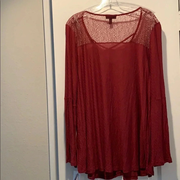 Jessica Simpson Women’s Top Ruby Flare Sleeve Size 2X New - Picture 3 of 13